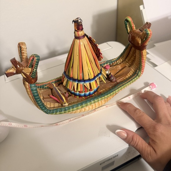 Two Vintage Handmade Caballito De Totora Peruvian Boat Colorful Wicker And Wood - Picture 5 of 10